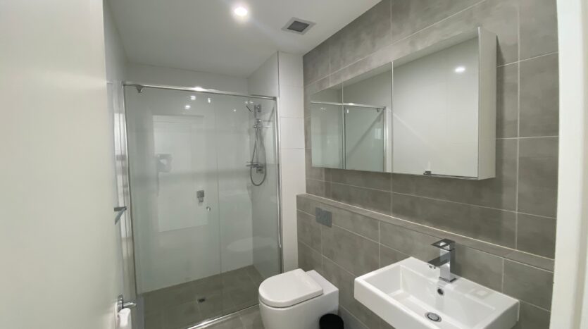 Terri Mackay Realty - 11 Veno Street
