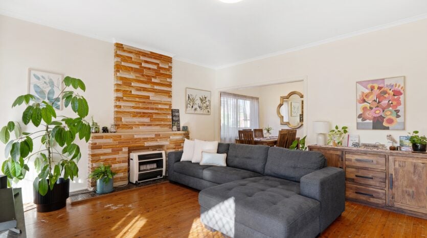 Terri Mackay Realty -  1A Jacana Grove