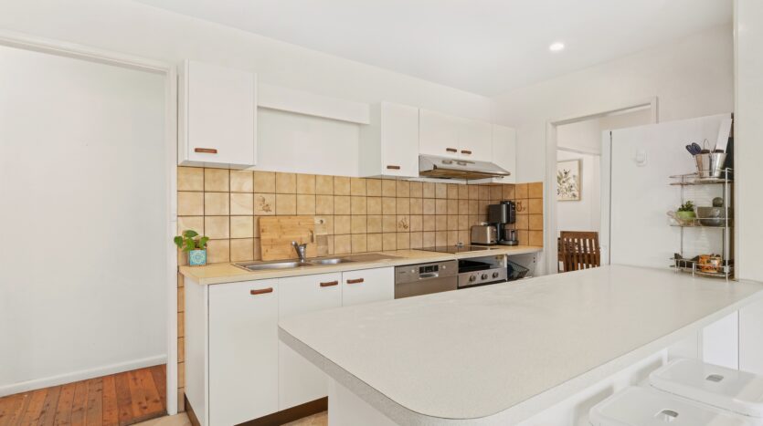 Terri Mackay Realty -  1A Jacana Grove