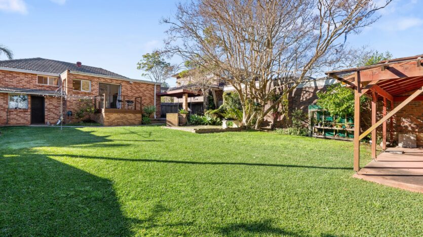 Terri Mackay Realty -  1A Jacana Grove