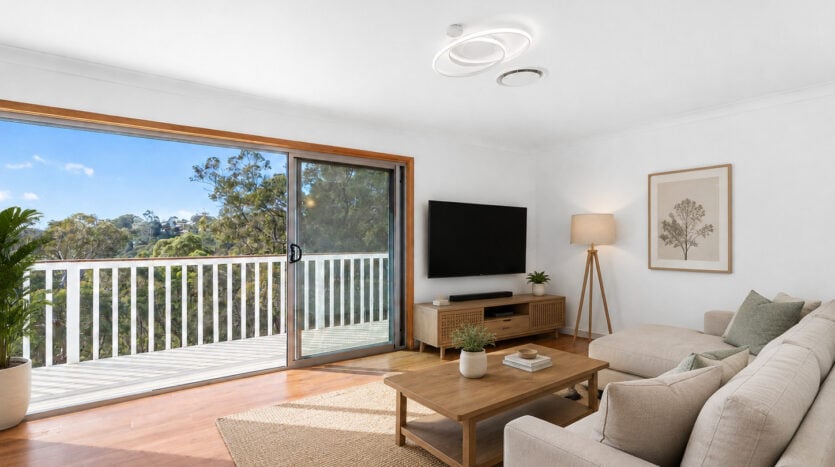 Terri Mackay Realty - 5 Marooba Place