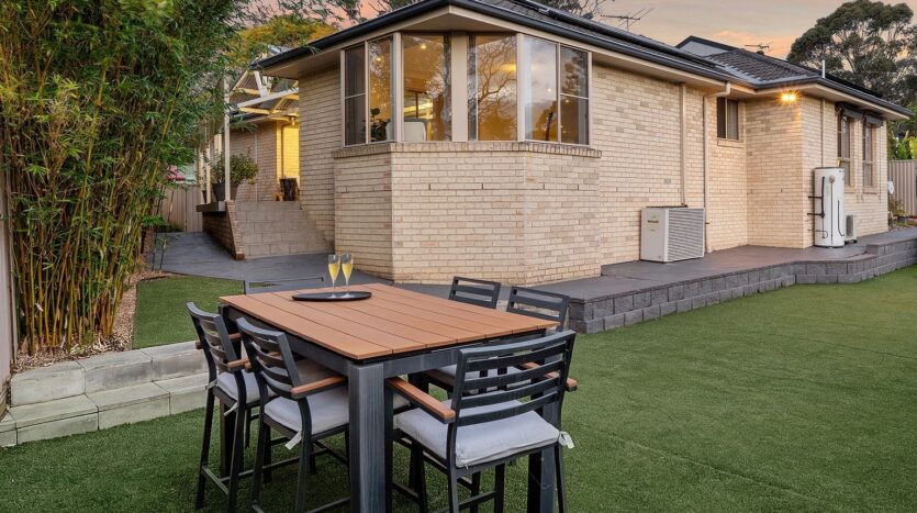 Terri Mackay Realty -  63 Waratah Road