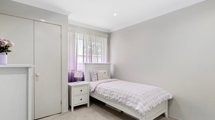 Terri Mackay Realty -  63 Waratah Road